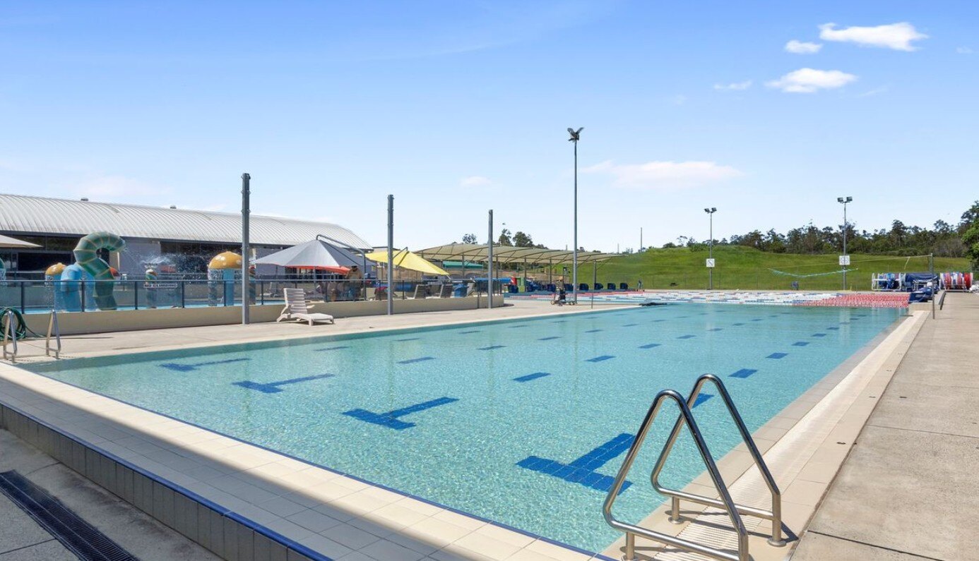 heated outdoor 25m and 50m Swimming Pool Springfield 